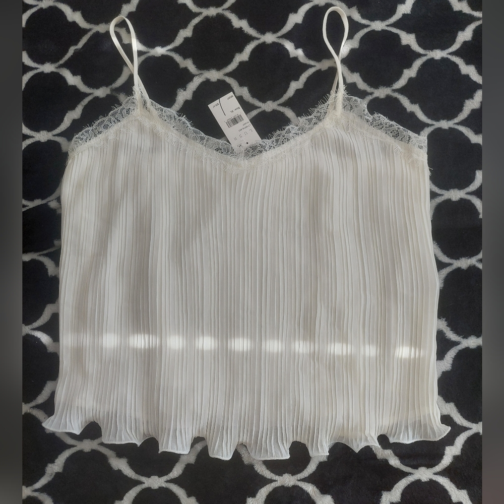 Lush White Lace Trimmed‎ Women's Top xl